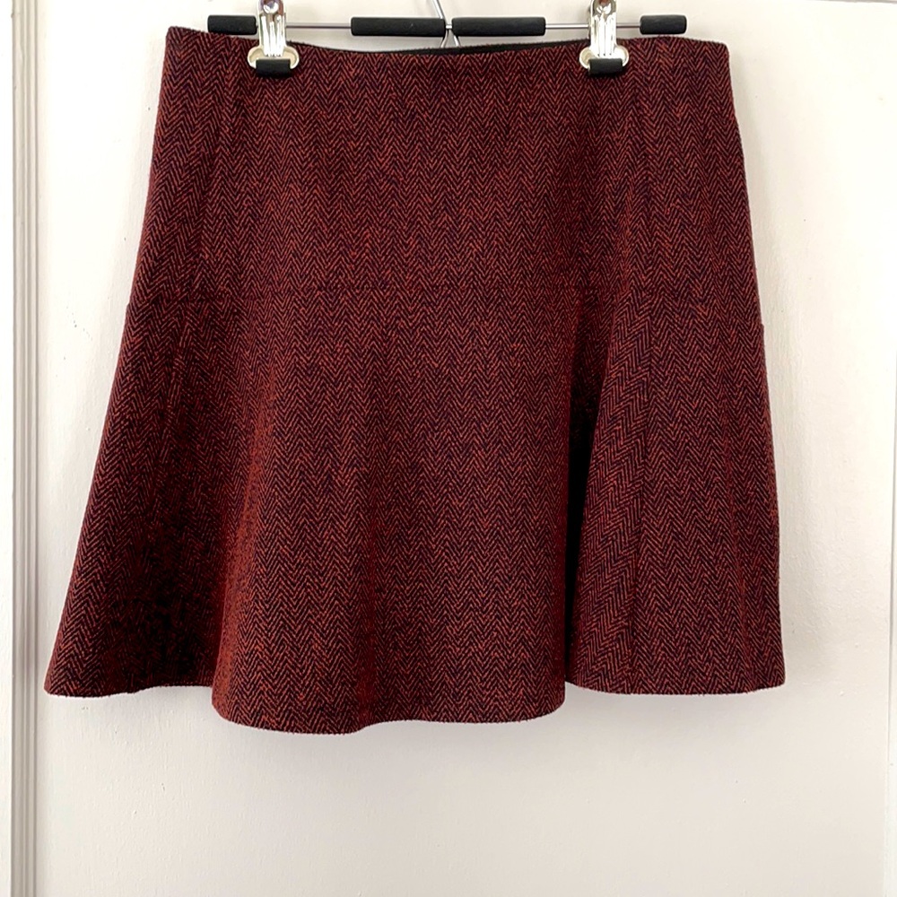 Pull-on floppy skirt